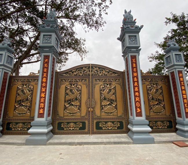 VILLAGE-GATE- BAC-NINH