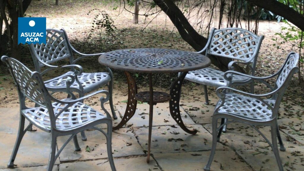 oxideized-chairs