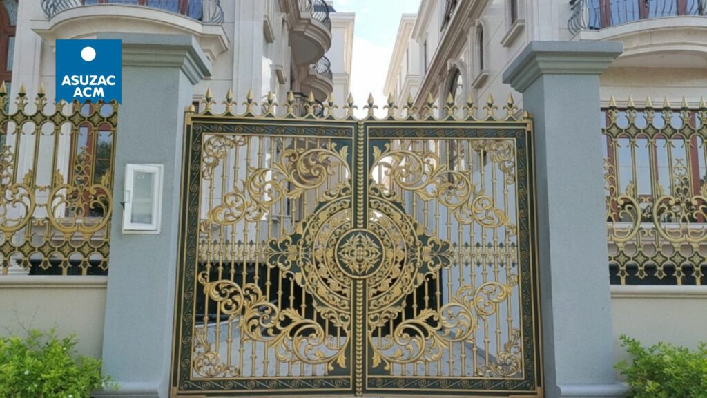 VAN-PHUC-GATE